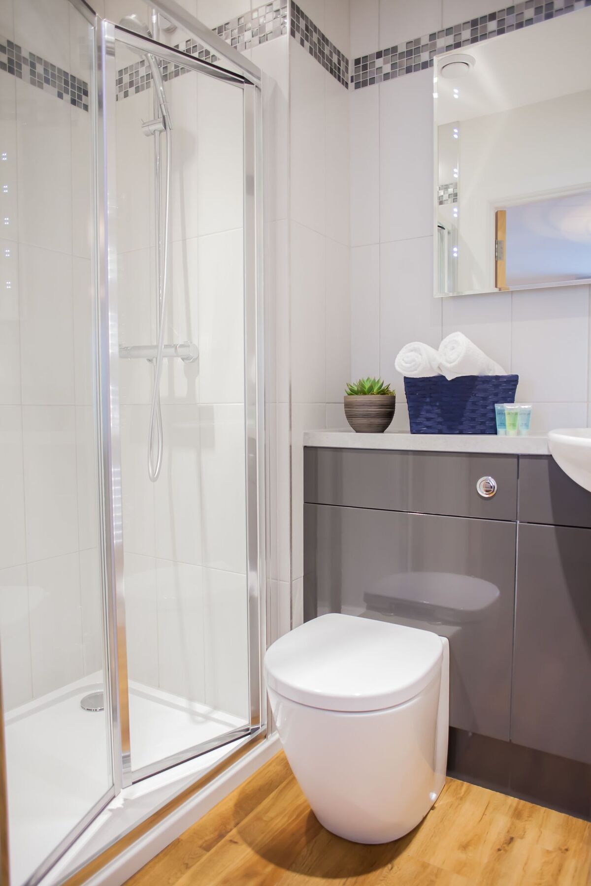 Apartment Panda Sanctuaries Bath