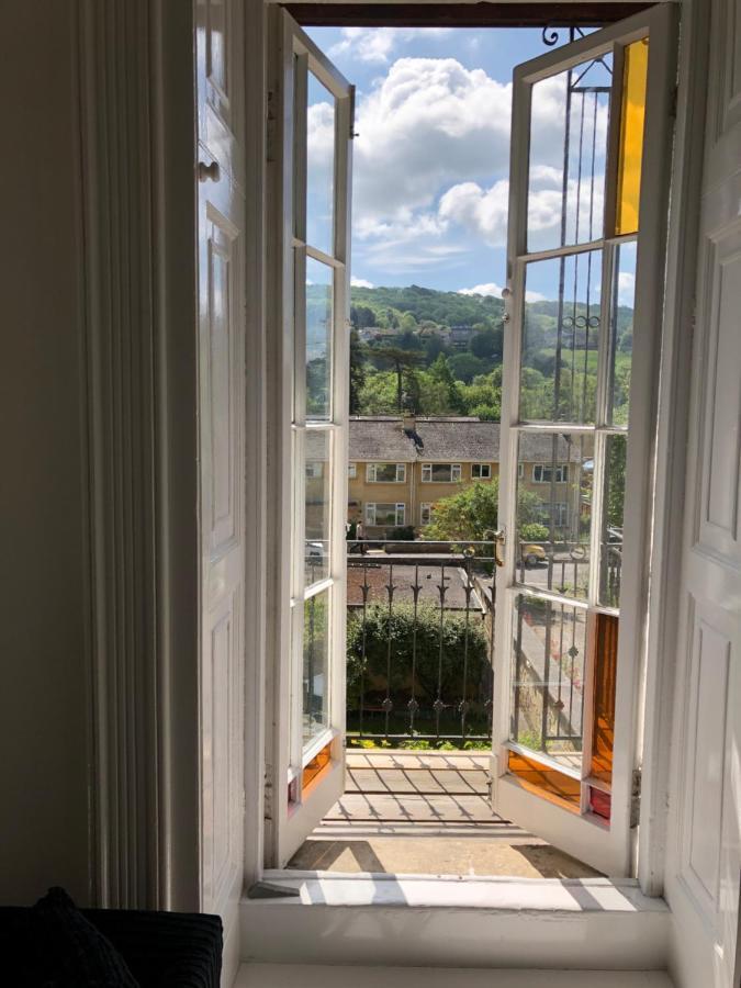Apartment Grosvenor Place Spacious Studio Bath