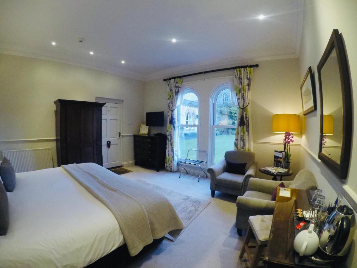 Paradise House Bed & Breakfast