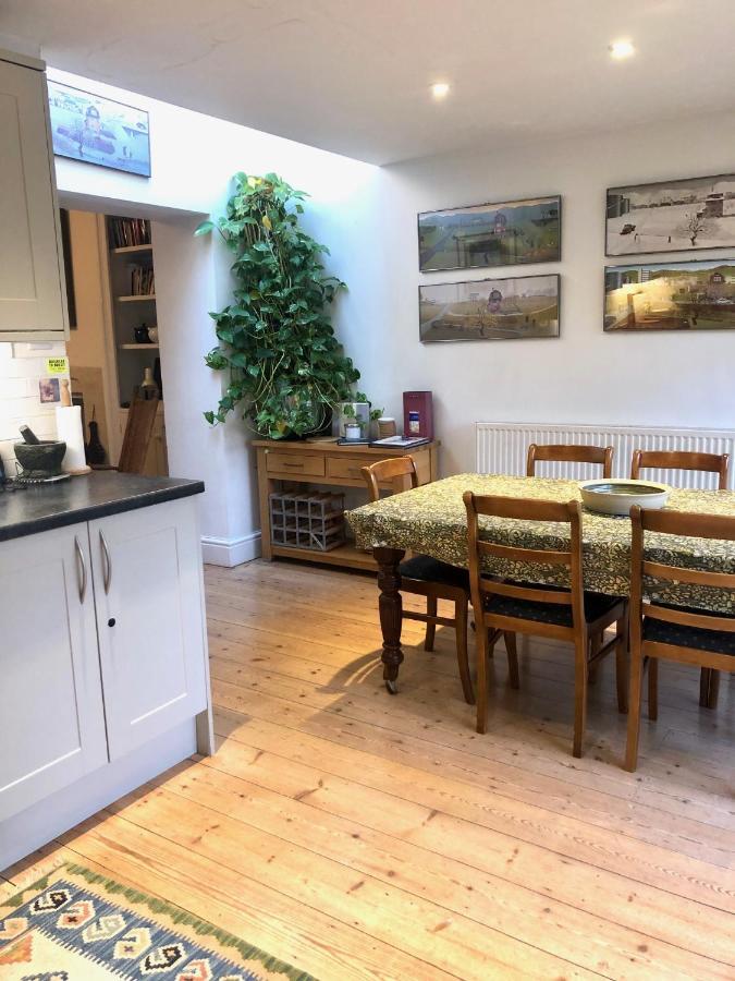 Holiday home Lauras Townhouse Thomas Street Townhouse