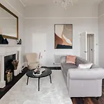 The Portland Apartment - Georgian Building With Parking