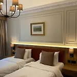 Old Mill Hotel & Lodge