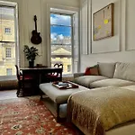 Stunning Georgian Central Bath Home