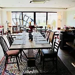 Old Mill Hotel & Lodge
