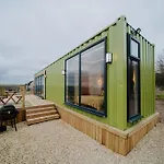 Newton Escapes Luxury Container