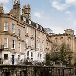 Beautiful Apartment In Bath