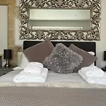 Cosy Countryside Stay Near Bath With Free Parking