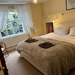 Southcot Place, Apartment With Garden