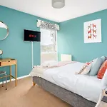 Stunning 4 Bedroom House In Central Bath