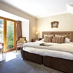 Dorian House Boutique B&B - Free Parking!