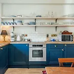 Luxury Regency Apartment In Bath City Centre