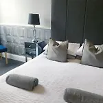 Ashgrove Guest House