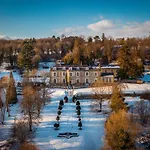 Combe Grove Hotel