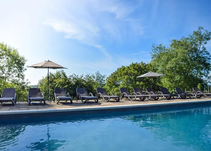 Combe Grove Hotel