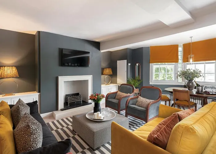 Central Apartment With Private Parking