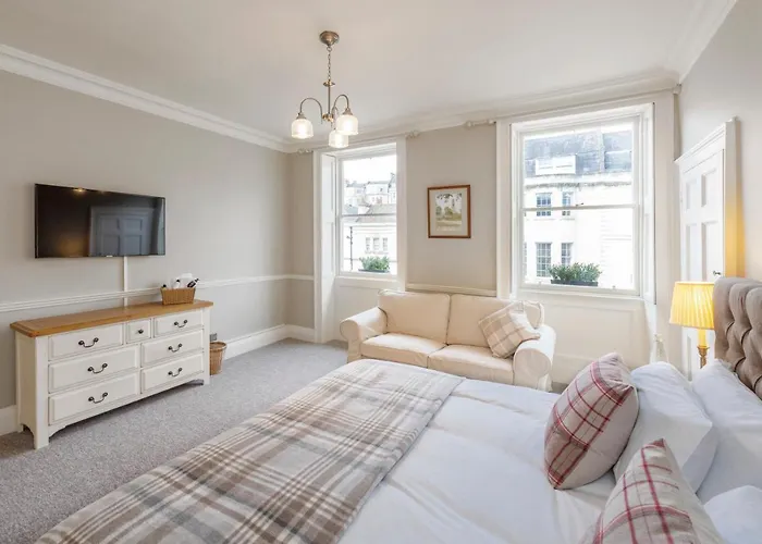 Luxury Georgian Duplex In Central Bath