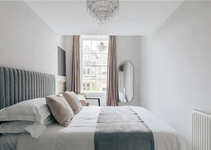 The Portland Apartment - Georgian Building With Parking