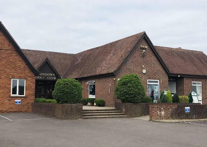 Golf Club House Free Multi Space Parking