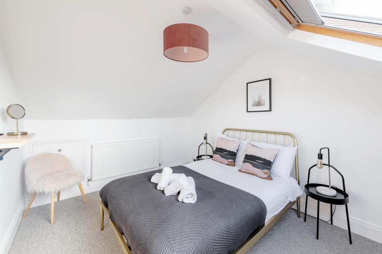 Modern & Spacious 2 Bedroom Maisonette Bath