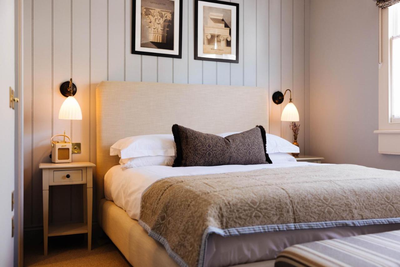 Inn The Yard In 4*