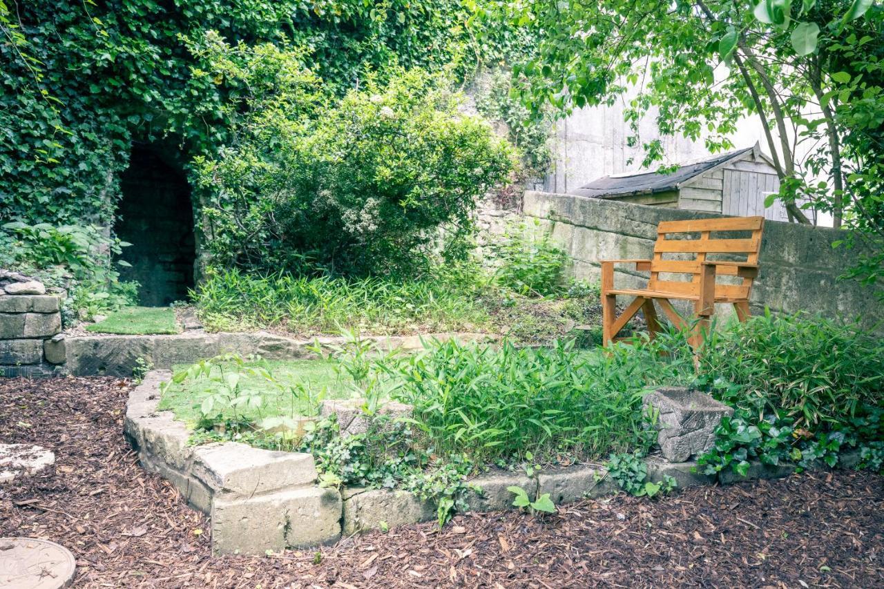 The Wonderland Townhouse - Alice In Wonderland 7bdr Holiday home