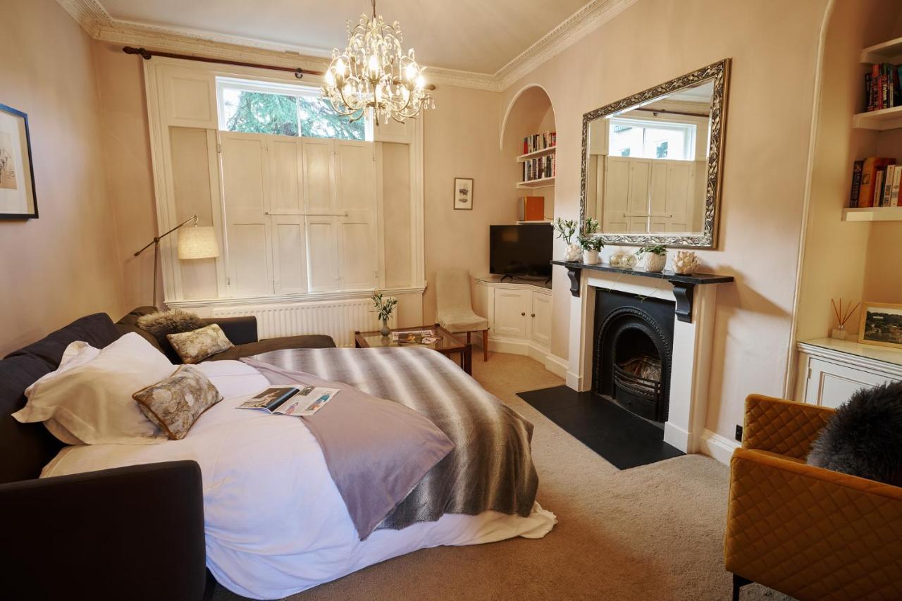 Southcot Place Apartment