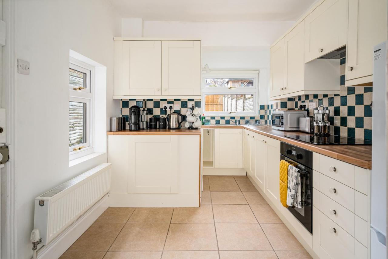 Fantastic, Spacious 3 Bedroom House With Garden Holiday home *