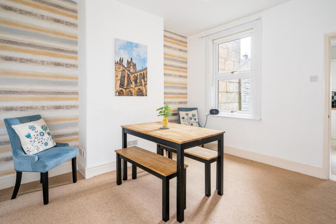 Fantastic, Spacious 3 Bedroom House With Garden Holiday home *