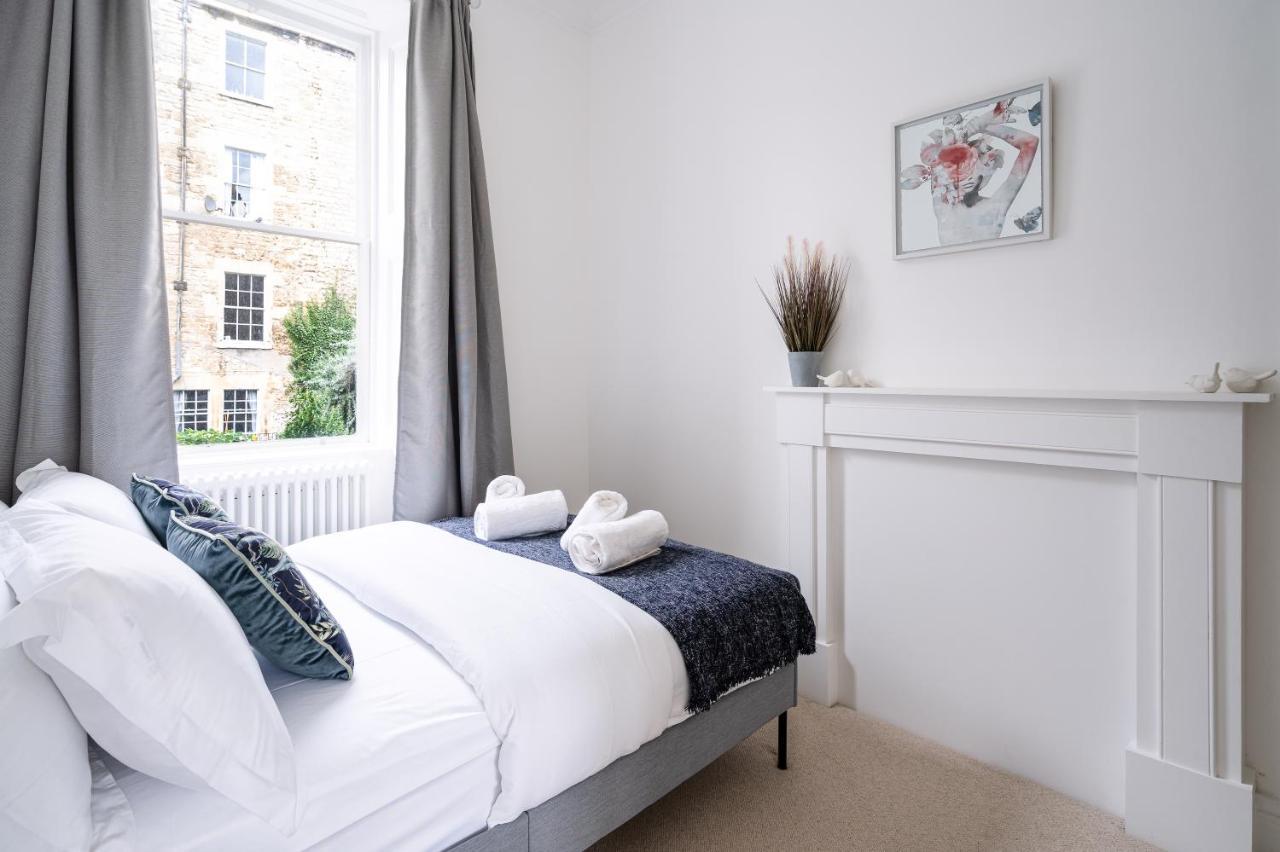River Street View Apartment