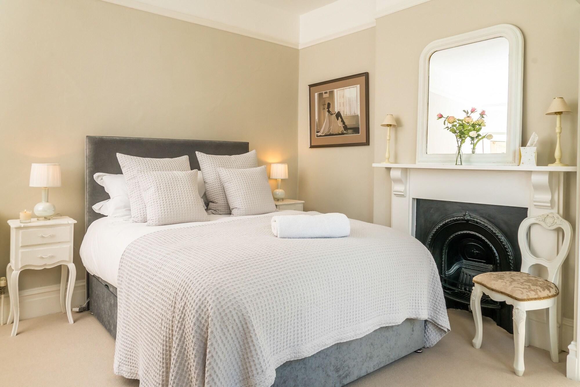 The Firs Bed & Breakfast Bath
