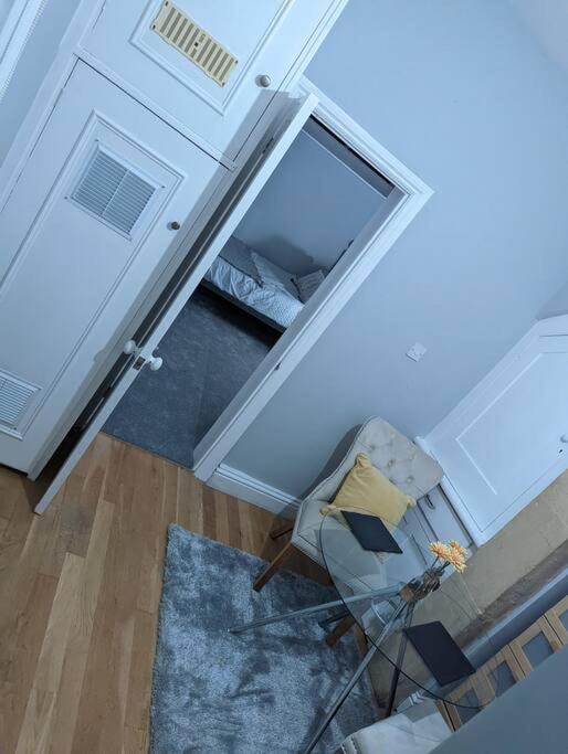 Apartment Gorgeous Cosy Flat With Free Parking And Garden Bath
