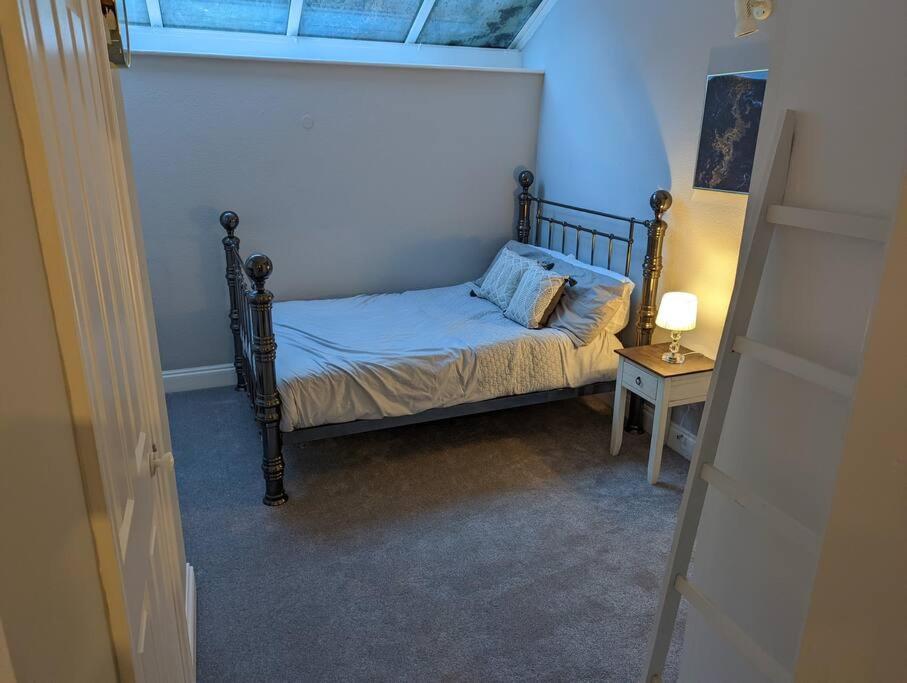 Gorgeous Cosy Flat With Free Parking And Garden