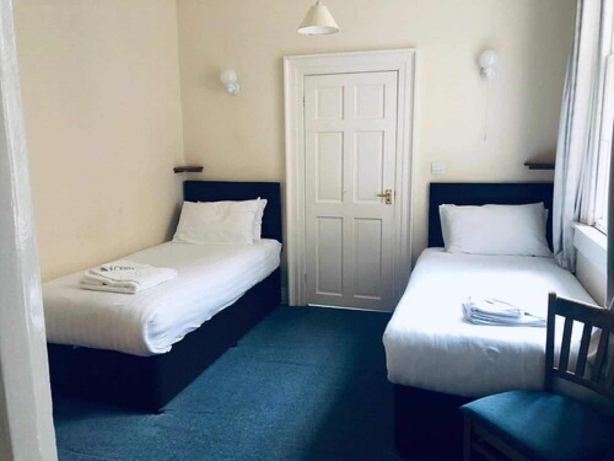 Guest house Parade Park 2*