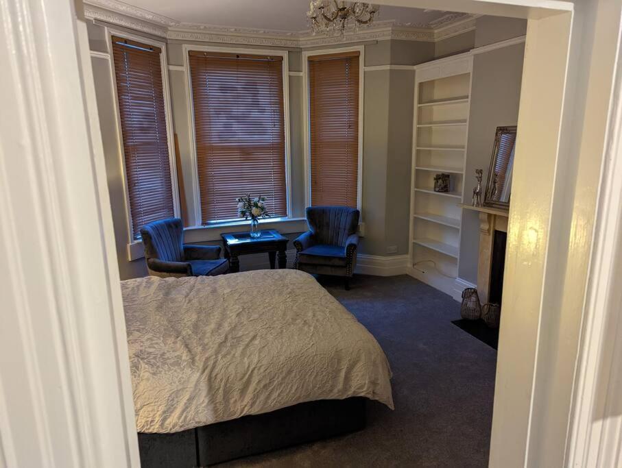 Gorgeous Cosy Flat With Free Parking And Garden Apartment