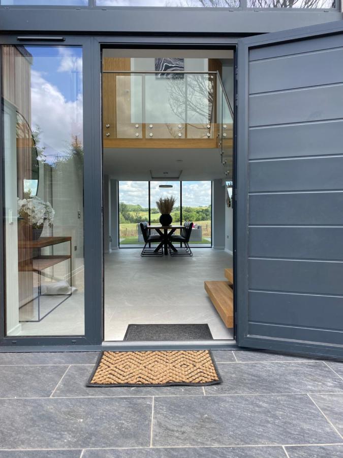 Holiday home Stunning Modern Set In Beautiful Grounds.