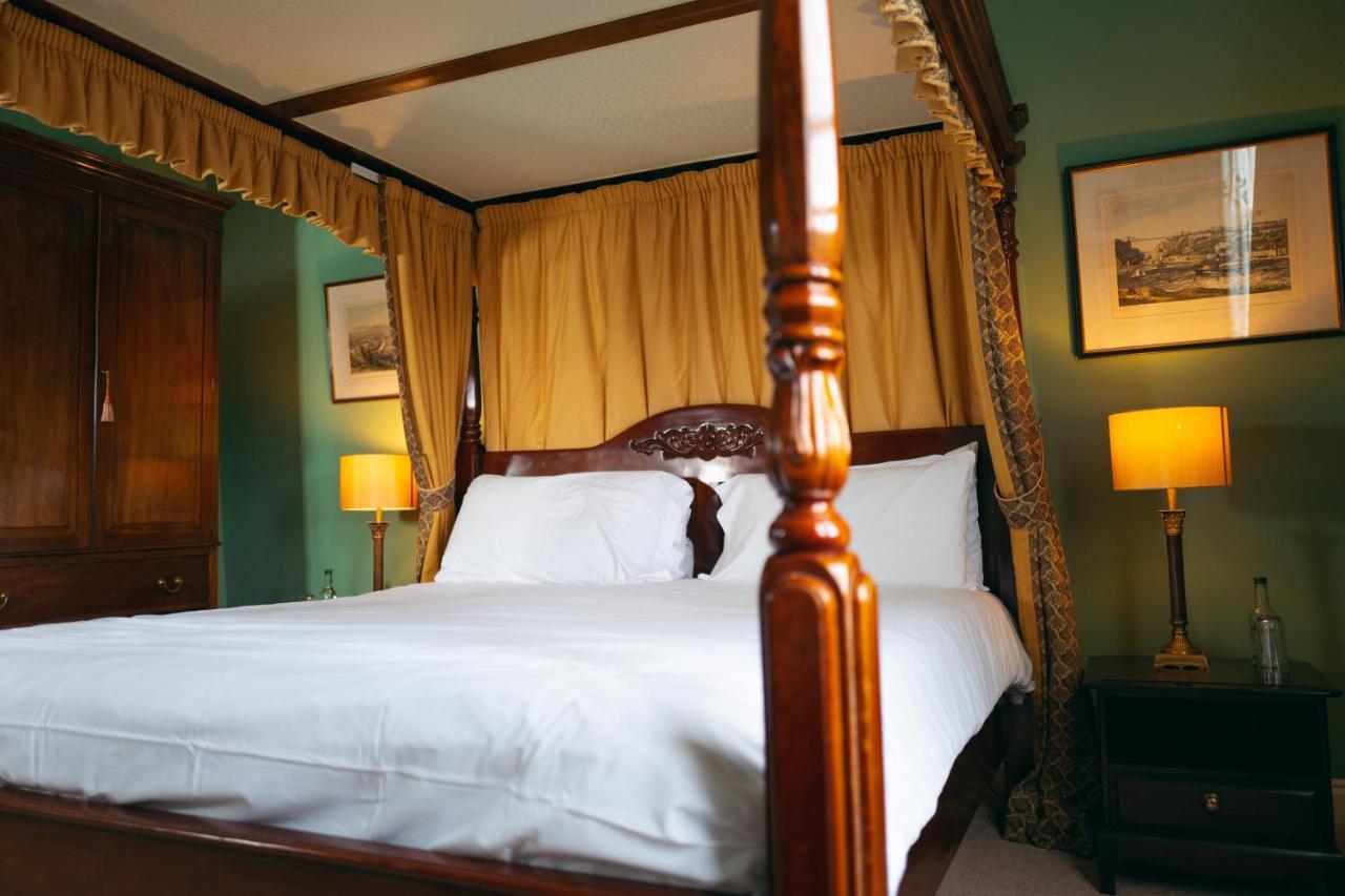 Grosvenor 4*