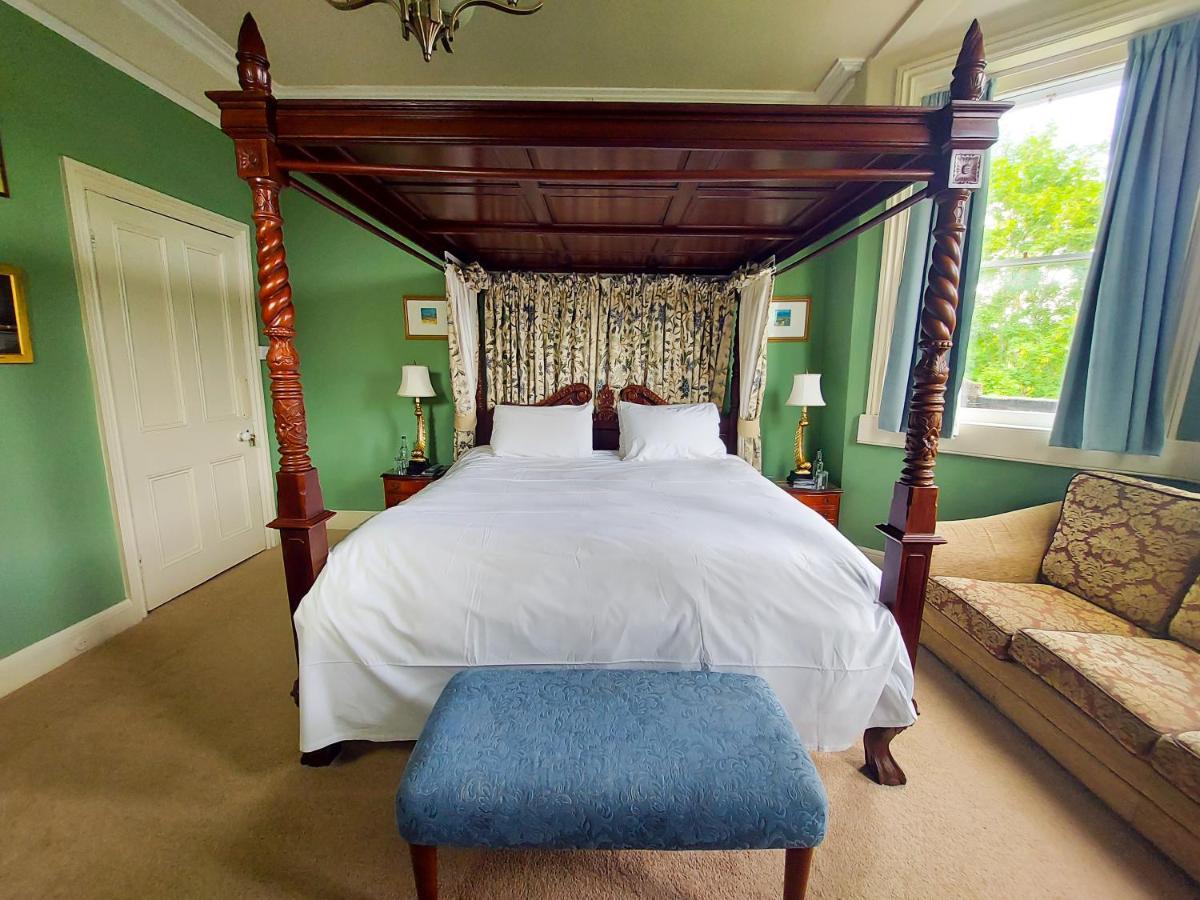 Grosvenor 4*