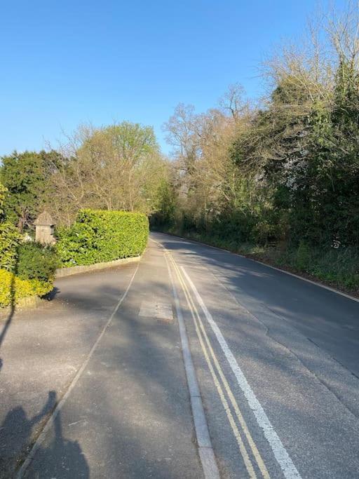 Beautiful 2 Bed In - Free Onsite Parking Apartment