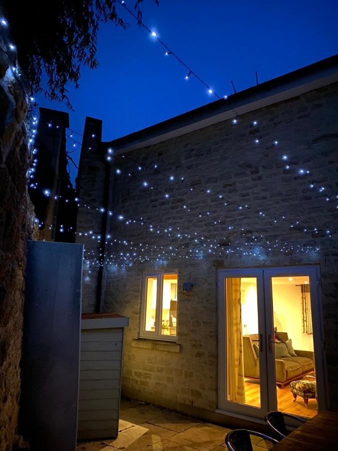 Burgess Yard 2-bedroom Cottage, Holiday home Bath