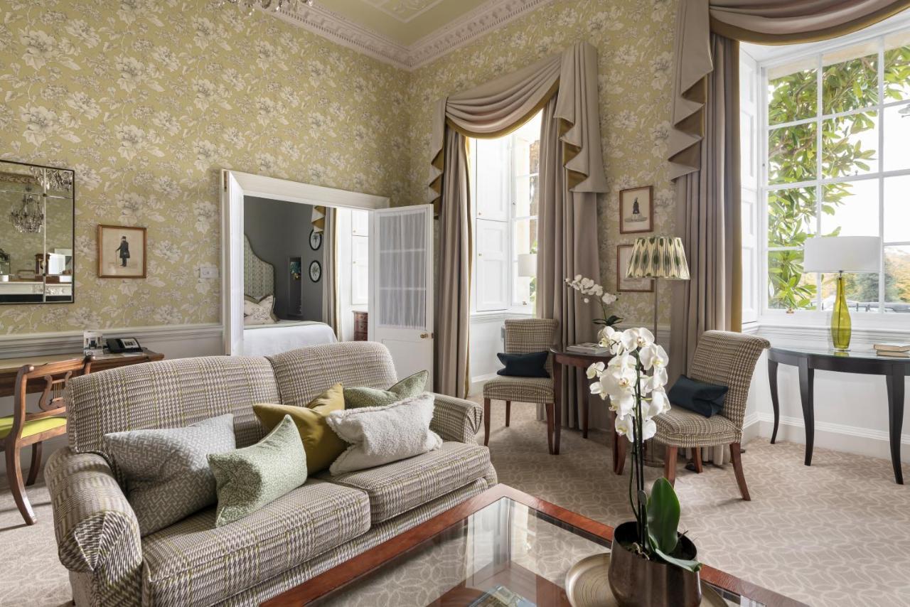 The Royal Crescent & Hotel