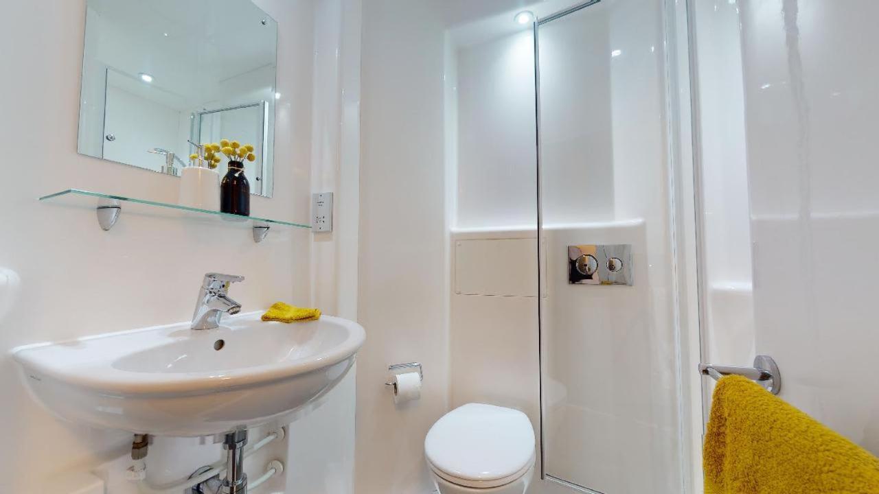 Tranquil Private Bedrooms At Twerton Mill In Apartment
