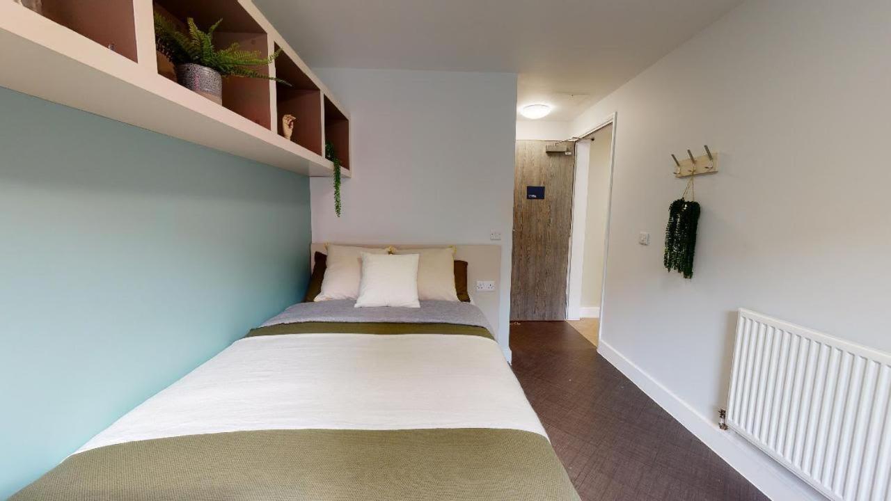 Tranquil Private Bedrooms At Twerton Mill In *