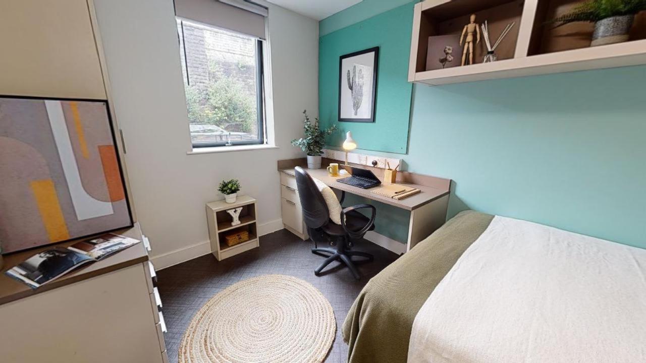 Tranquil Private Bedrooms At Twerton Mill In Apartment