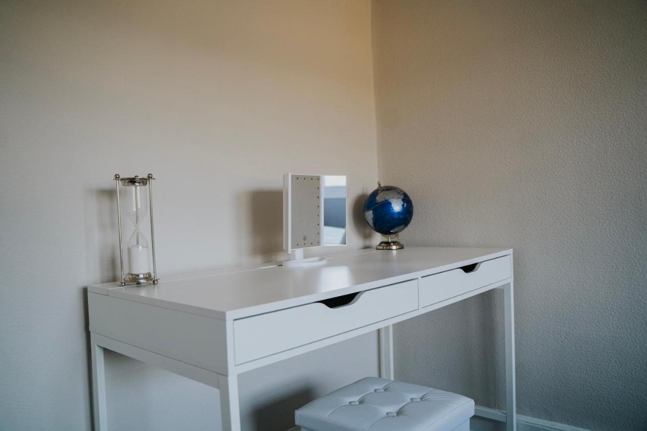 Roman Penthouse- City Skyline Views, 4k Tvs, 5g Wifi And More! Bath