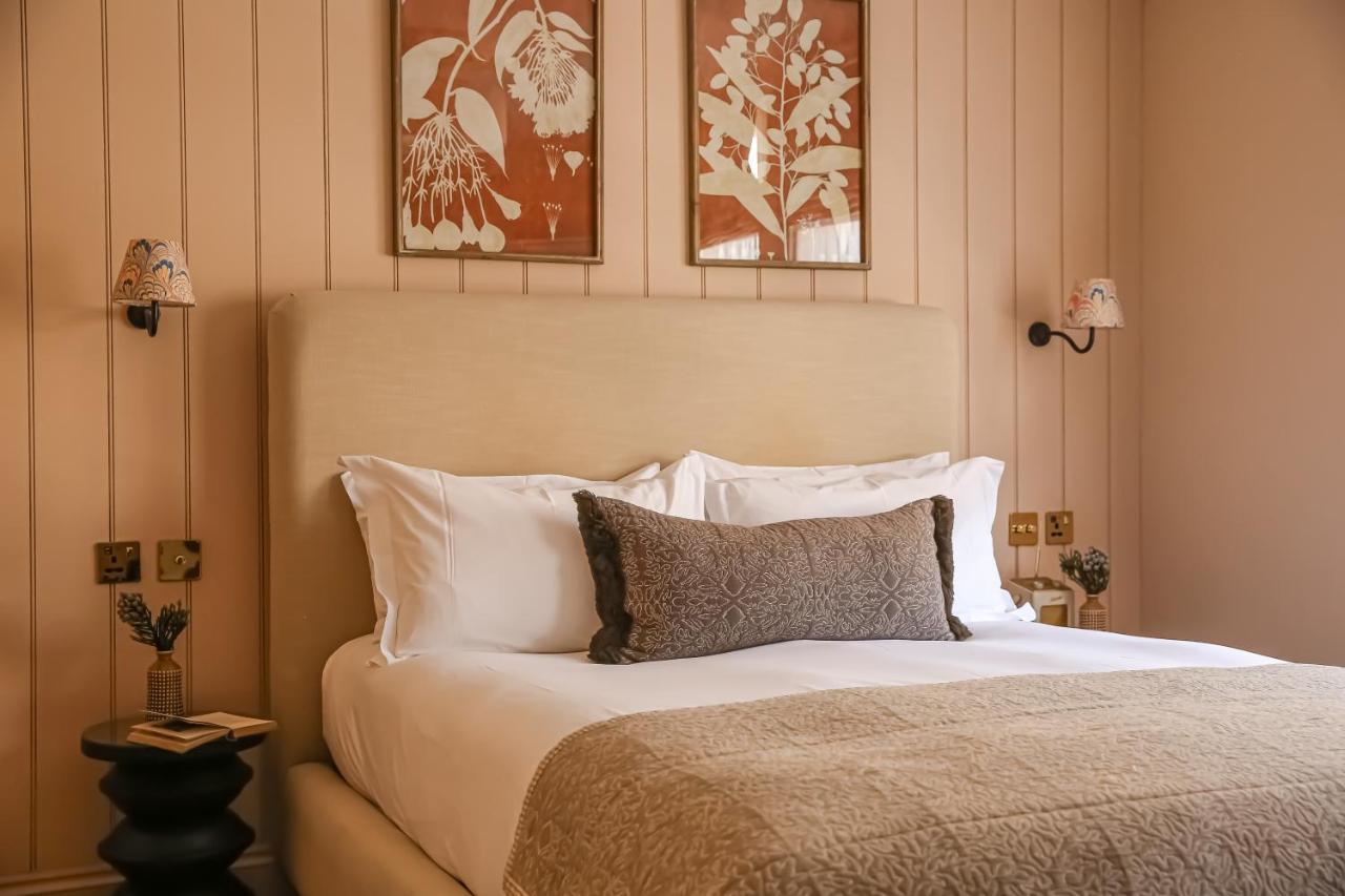 Inn The Yard In 4*