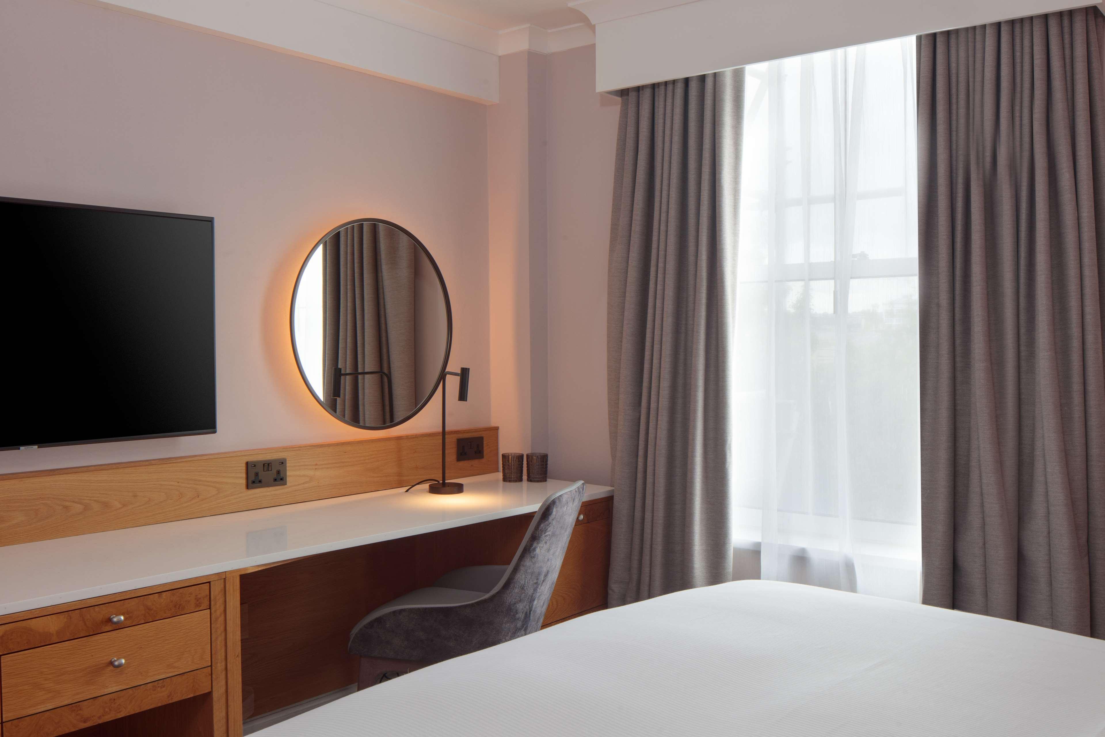 Doubletree By Hilton Bath