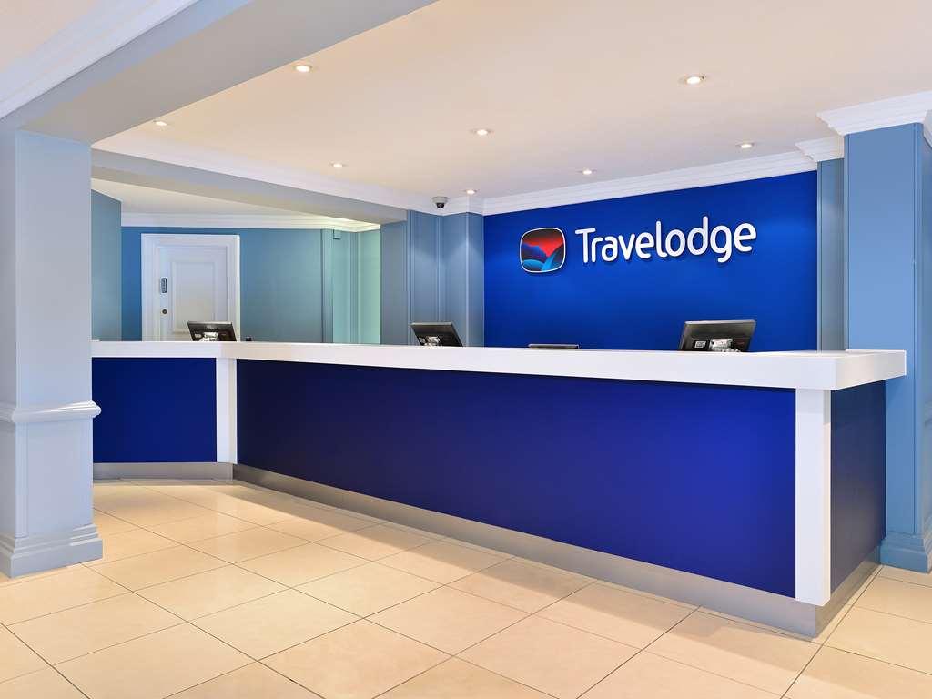 Travelodge Waterside Hotel 2*