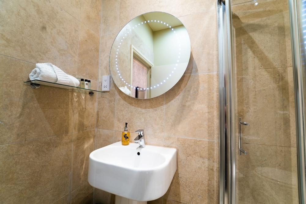 Brooks Guest house Bath