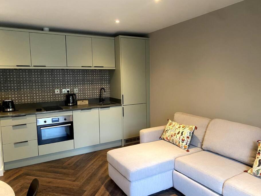 The Retreat, Luxury In With Parking Bath