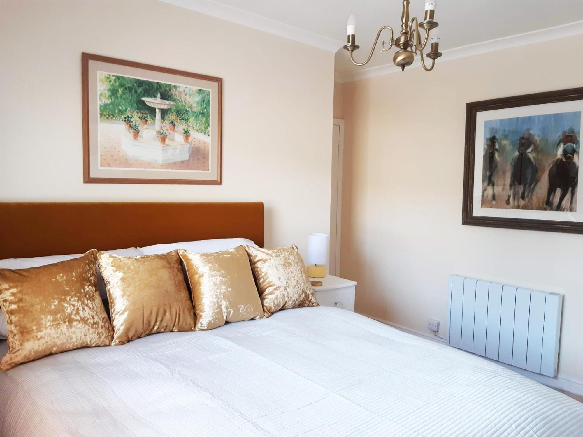 Pulteney Road Apartment